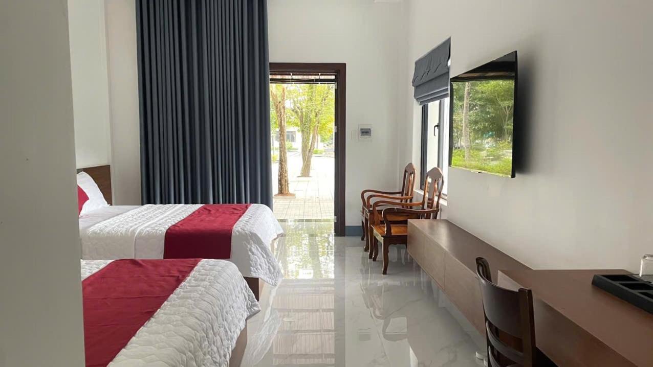 Bach Dai Dung Hotel Hà Tĩnh Buitenkant foto