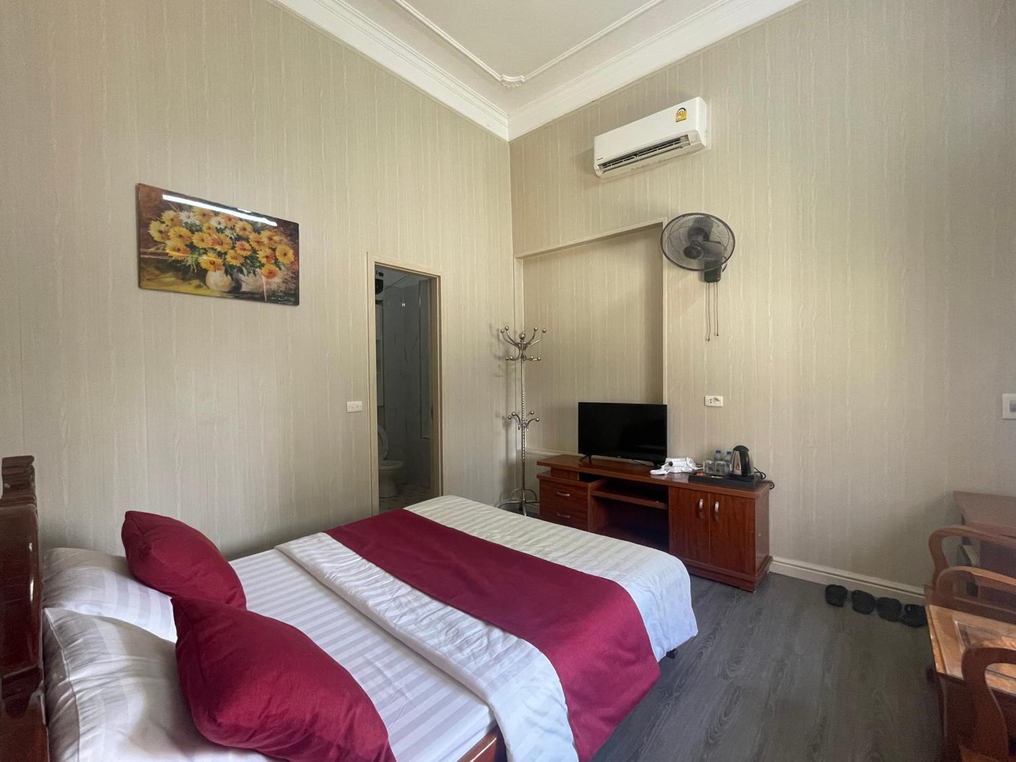 Bach Dai Dung Hotel Hà Tĩnh Buitenkant foto