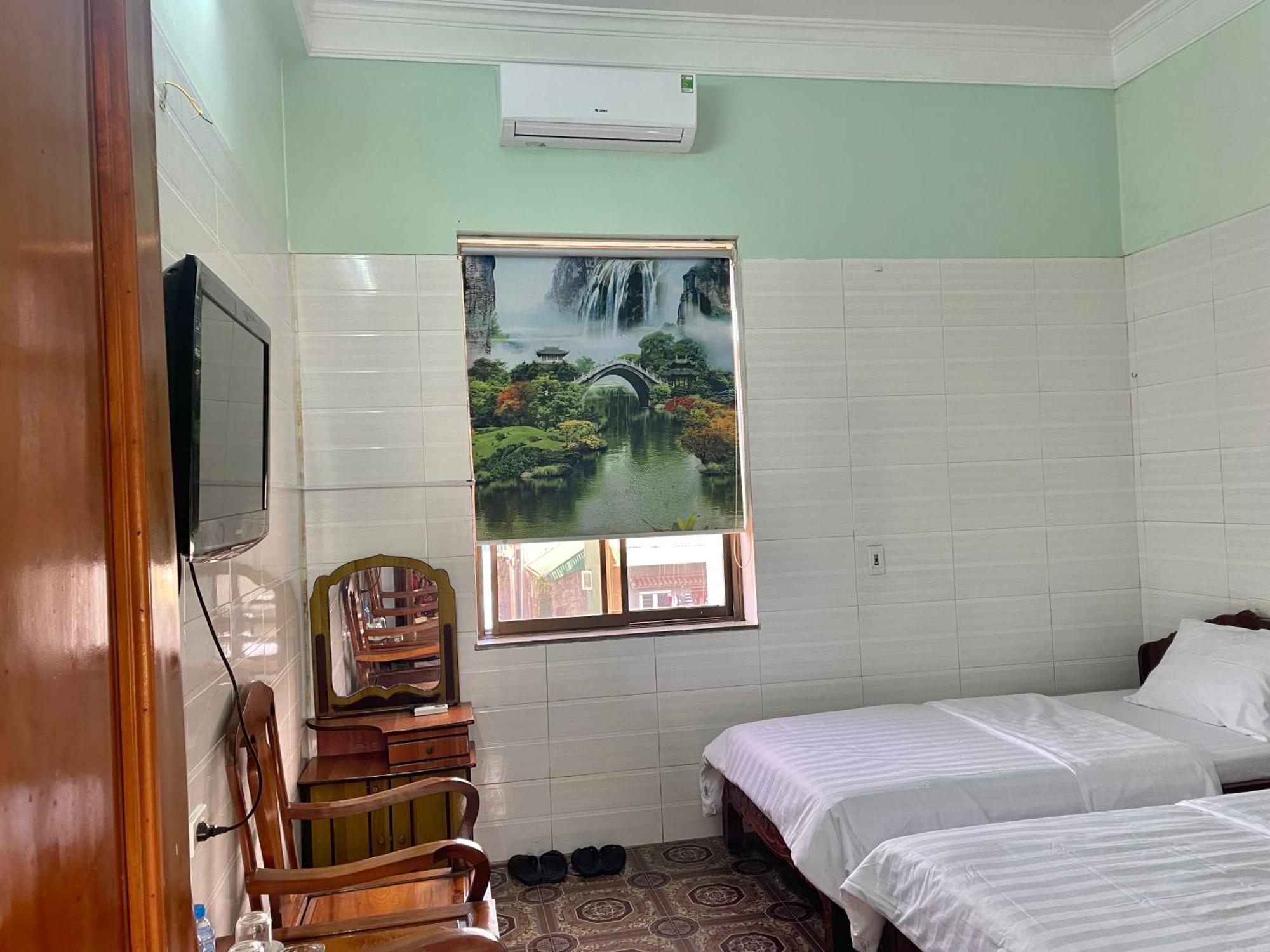 Bach Dai Dung Hotel Hà Tĩnh Buitenkant foto