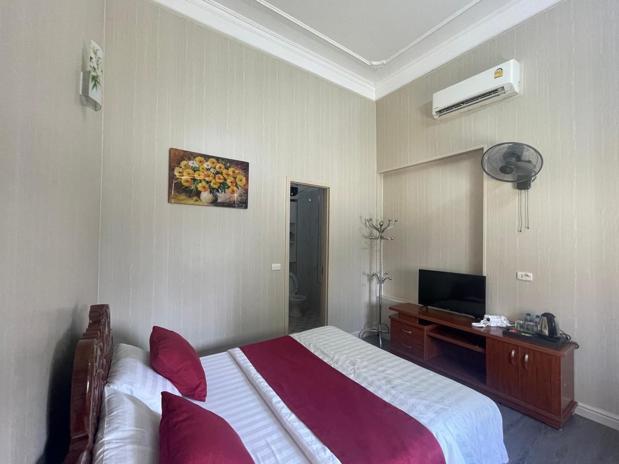 Bach Dai Dung Hotel Hà Tĩnh Buitenkant foto