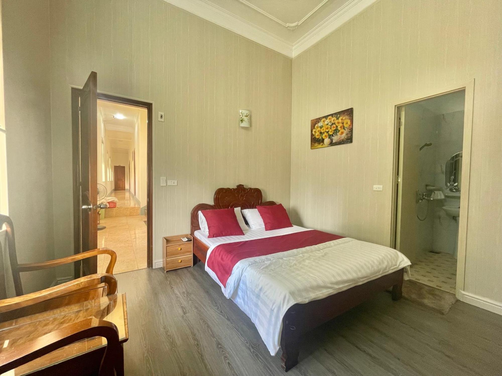 Bach Dai Dung Hotel Hà Tĩnh Buitenkant foto